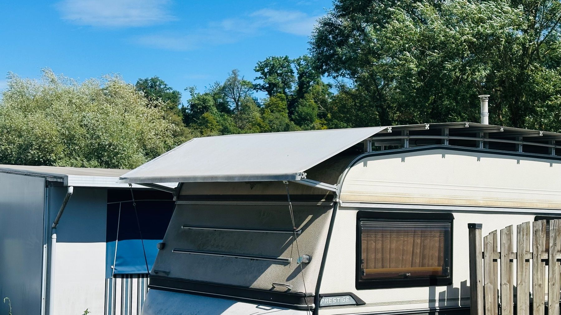 Coperture & Stuoie termiche: Schutzdach wohnwagen – Usato da Stadel venduto da Dalunox 7