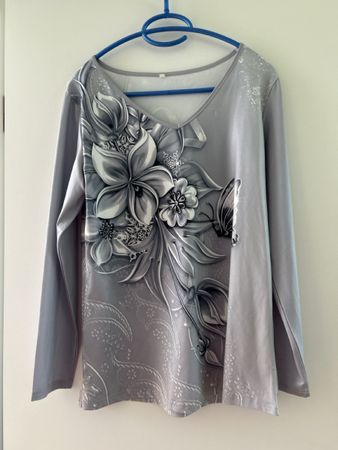4 trendige Langarmshirts Print, Gr. M neu