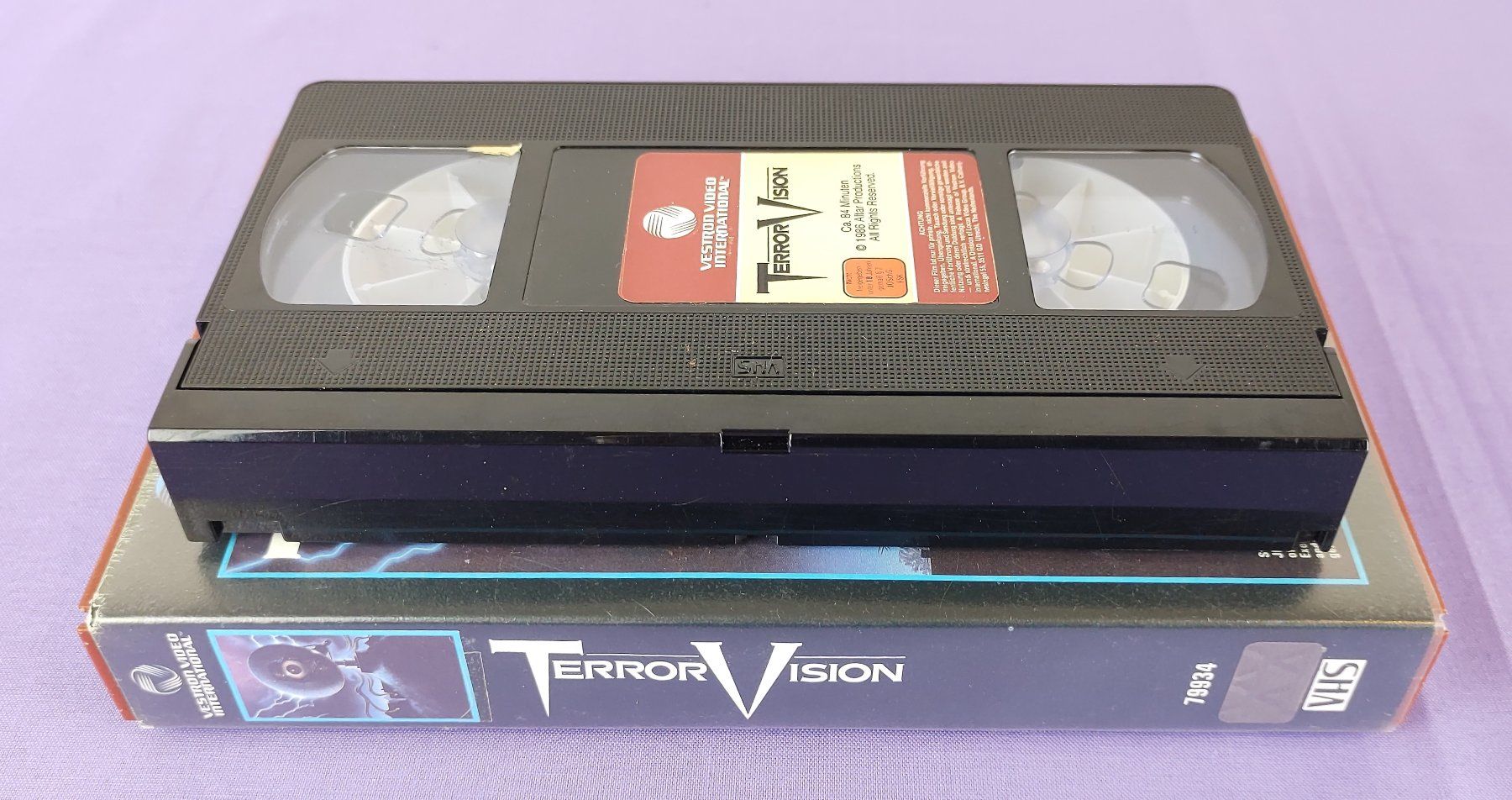 Alle VHS: VHS-Videokassette: Terror Vision – Gebraucht aus Basel von  3