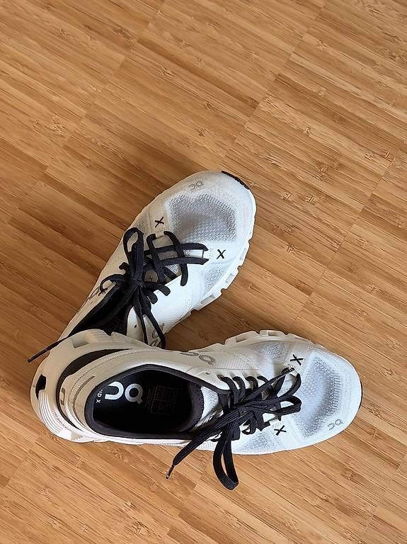 Scarpe da donna: New On Cloud X Schuhe - Gr. 40 – Usato da Zürich venduto da len_9nt6 2
