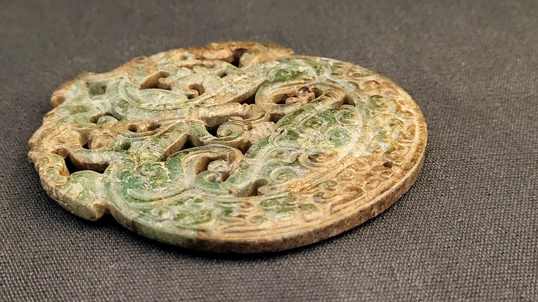 Figurines: Stein-Schnitzerei mit Drachenmotiv "III" – D'occasion à Basel par spinne02 1