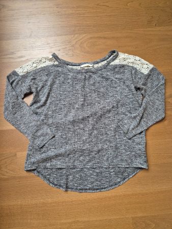 Graues 3/4 Armshirt mit Spitze, Grösse S