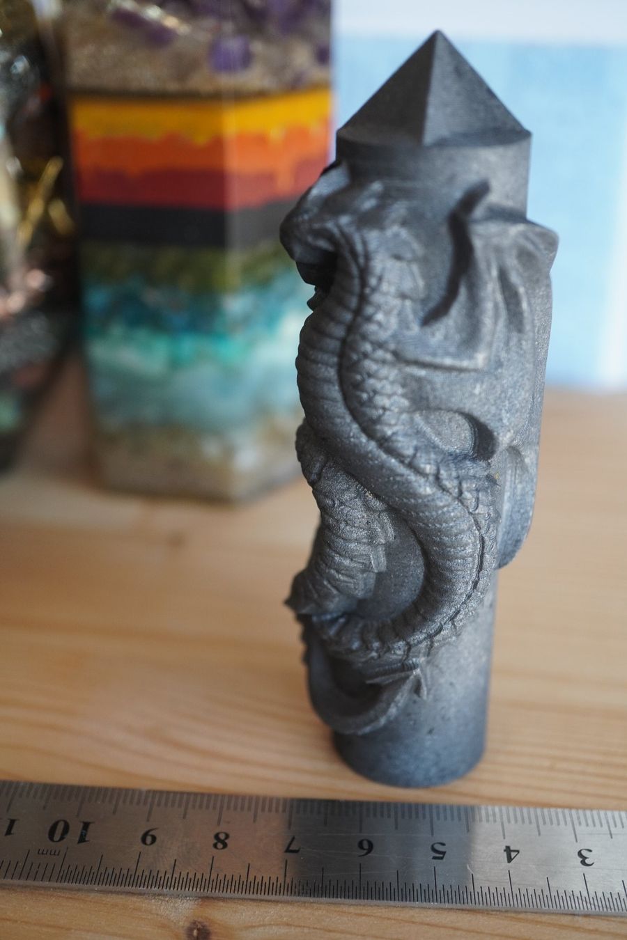 Minerali & Pietre curative: Schungit  Spitze Drachen  10.5cm – Nuovo e nell'imballaggio originale da Eschenbach SG venduto da craniums 5