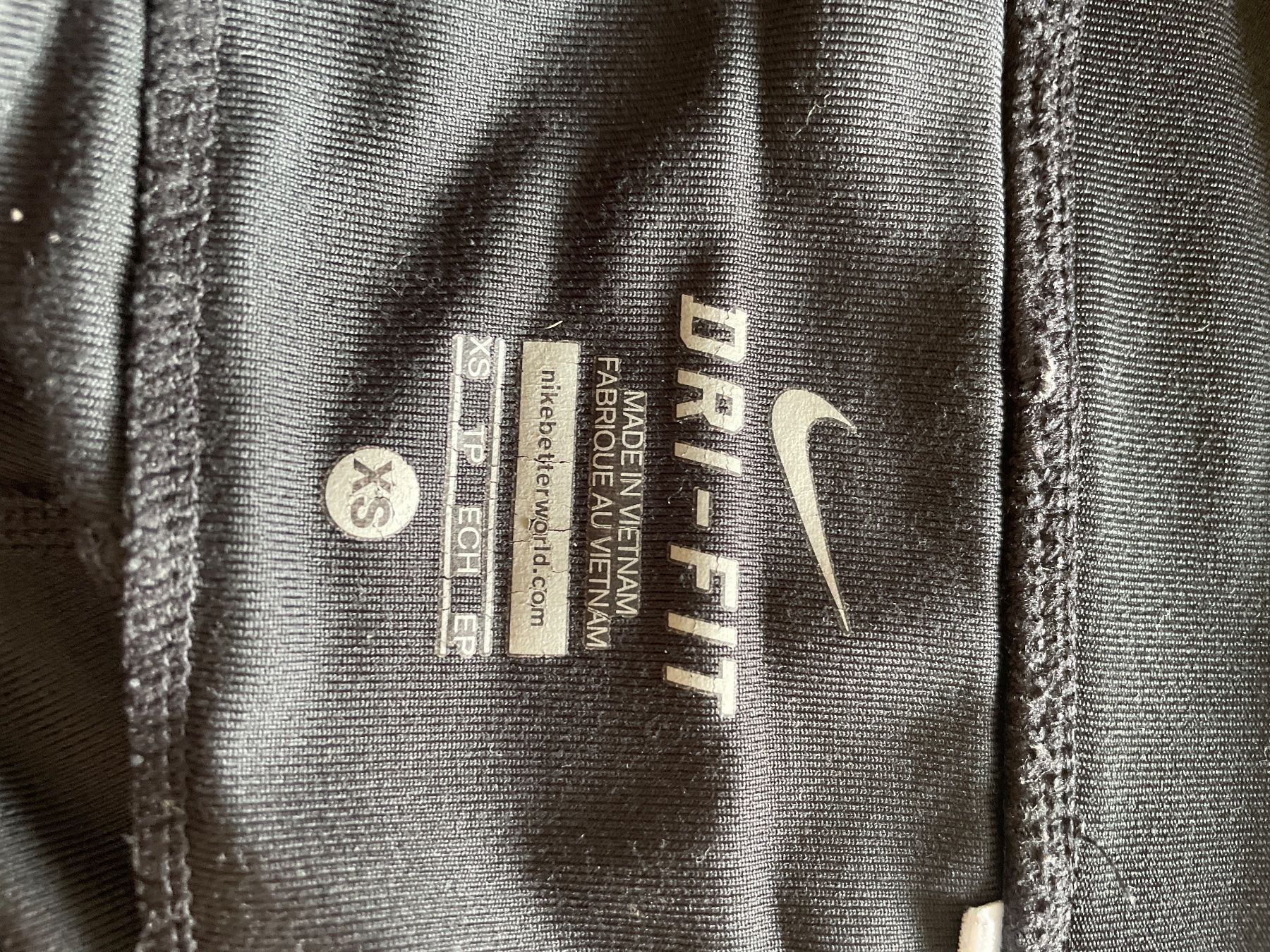 Nike Leggings: NIKE Sportleggins – Usato da Rüschlikon venduto da zehnvoracht 2
