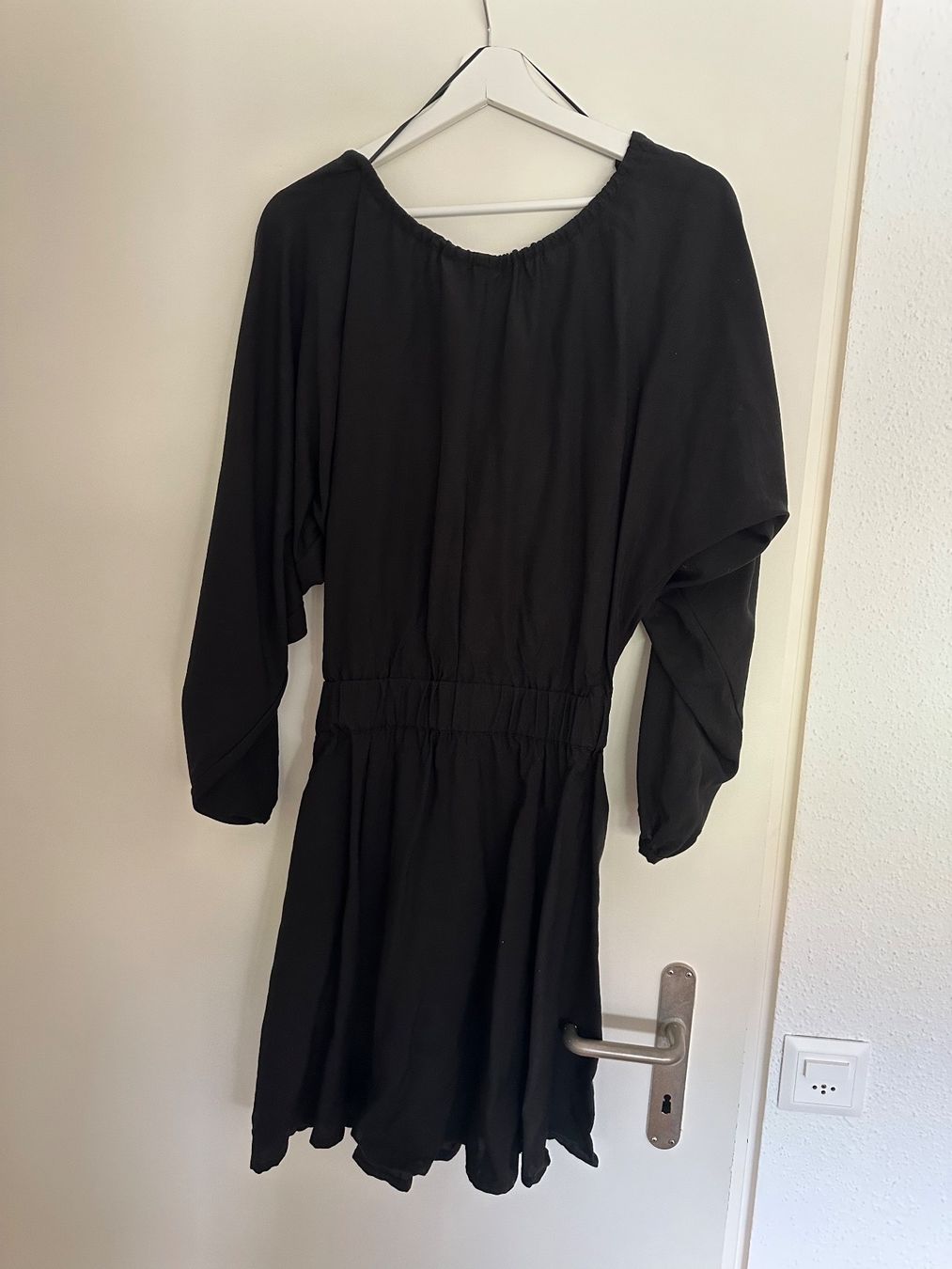 H&M Kleider: H&M Oversized Kleid Schwarz S mit Puffärmel – Neu (gemäss Beschreibung) aus Zug von MC2CC 1