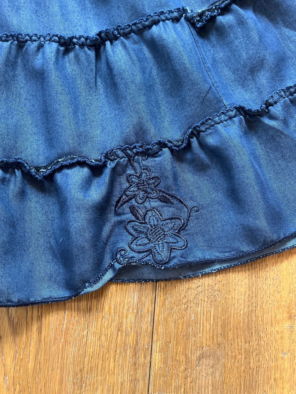 Vestiti & Gonne: Kleid 122cm 7J 🌸 – Usato da Zürich venduto da Alex.Zurich 1