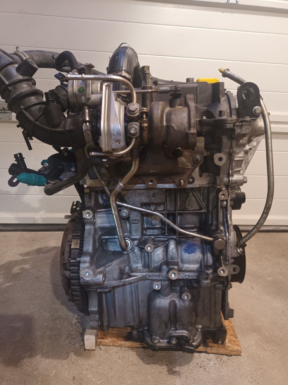 Motoren: moteur renault dacia 0.9tce h4b – Gebraucht aus Ecublens von dcg_xkb6 2