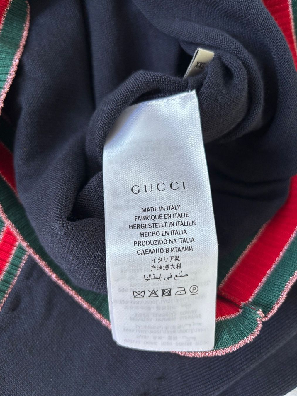 Gucci Maglioni & Felpe: Gucci Pullover dunkel blau 34 , leichte Sommerwolle – Nuovo (secondo la descrizione) da Herrliberg venduto da mayfi 7
