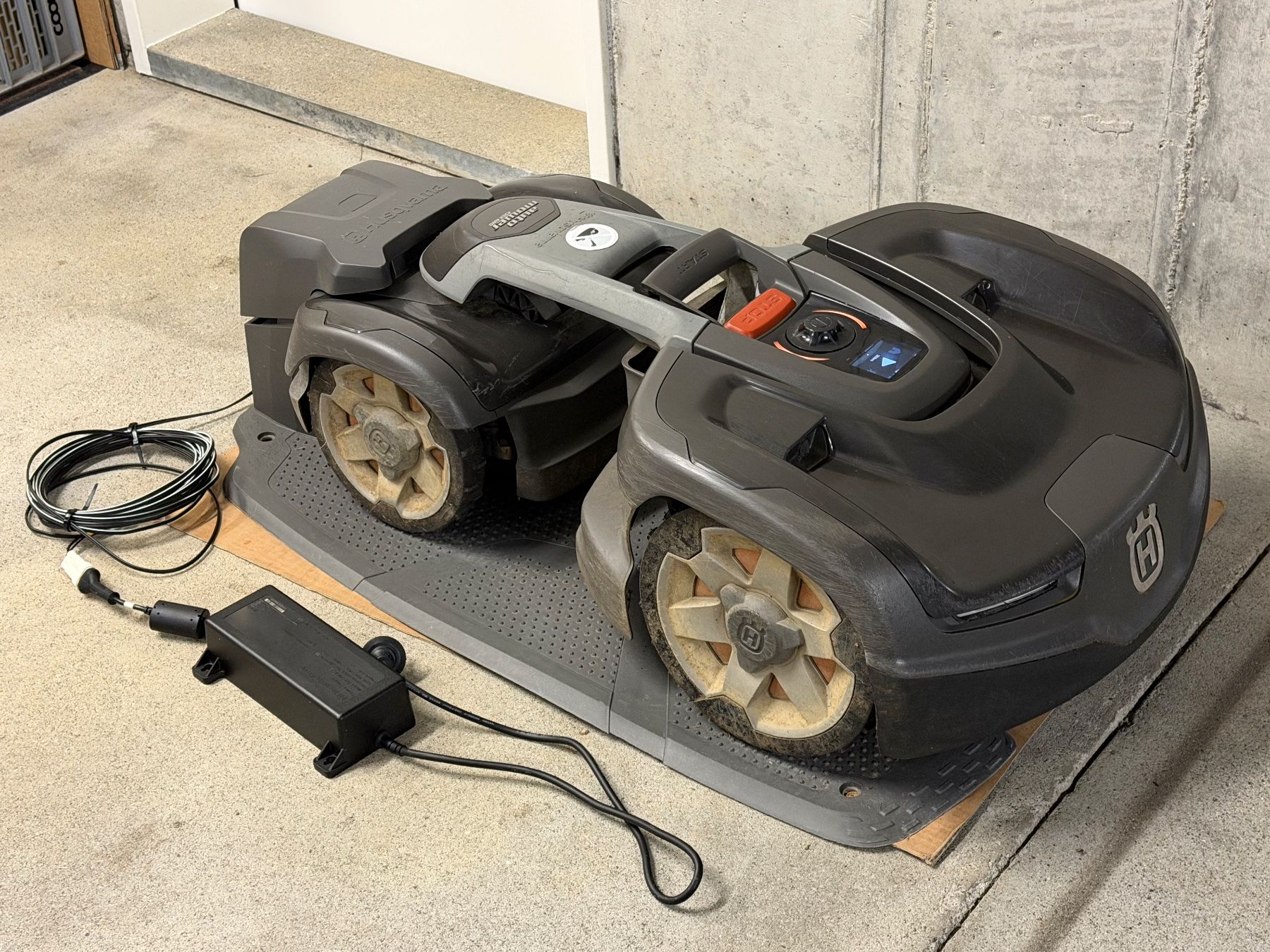 Husqvarna Rasenmäher: Husqvarna Automower 435X AWD – Gebraucht aus Obfelden von Cmat 1