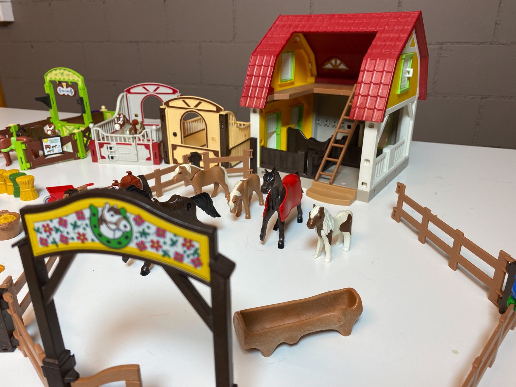 Giocattoli: Playmobil Ponyhof diverses Material – Usato da Sarnen venduto da exxusu 7
