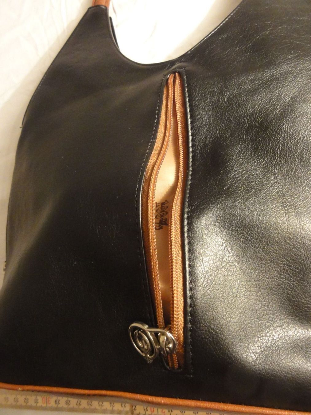 Borse da donna: Handtasche Emel – Usato da Steffisburg venduto da Robinh.17 9