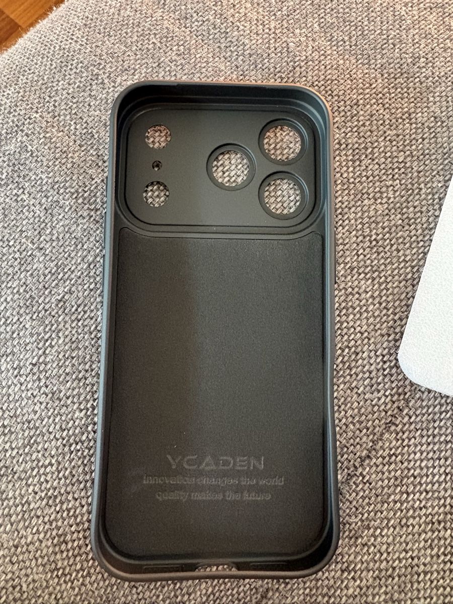Cover & Protezioni schermo: iPhone 17 Pro Hülle NEU – Nuovo e nell'imballaggio originale da Therwil venduto da Migu84 1