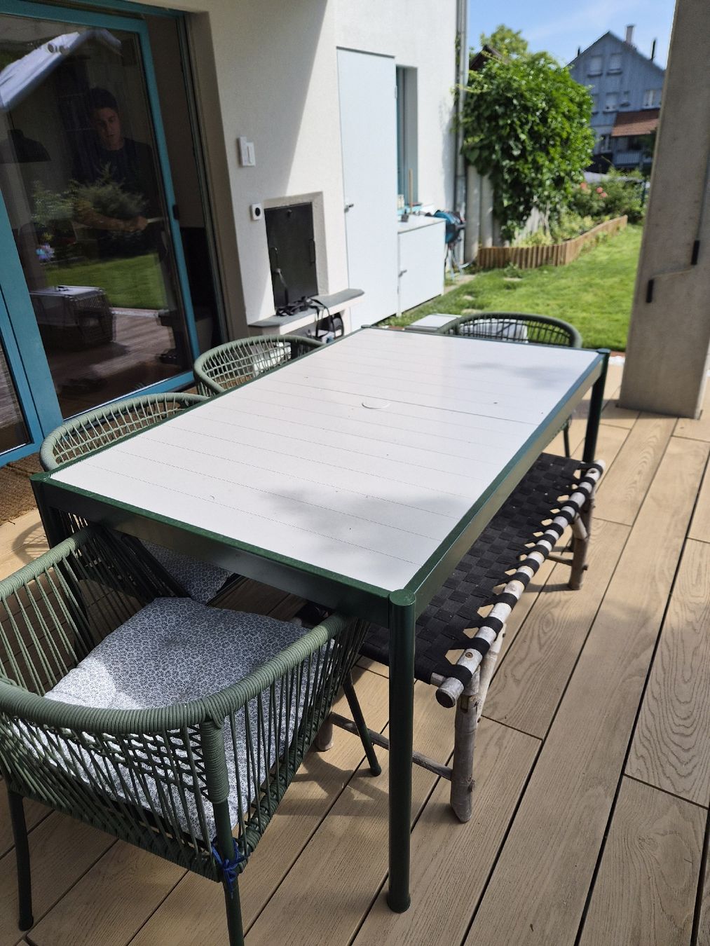 Ikea Set de table et chaises: Ikea Segeron Set -1year old- great condition – D'occasion à Maur par Sofi___ 1