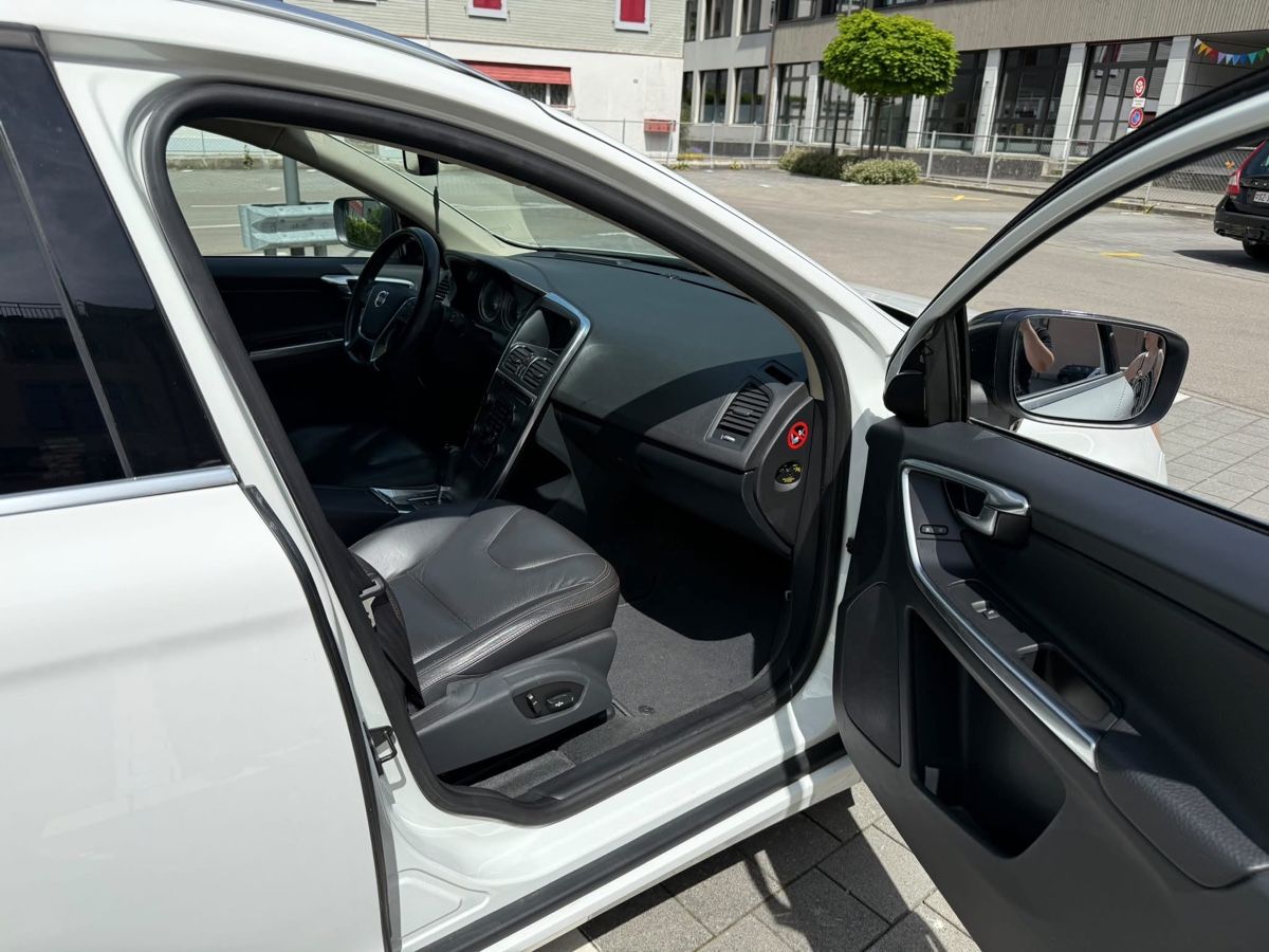 Volvo Automobili: Volvo XC60 D5 AWD – Usato da Arth venduto da Cirica 3