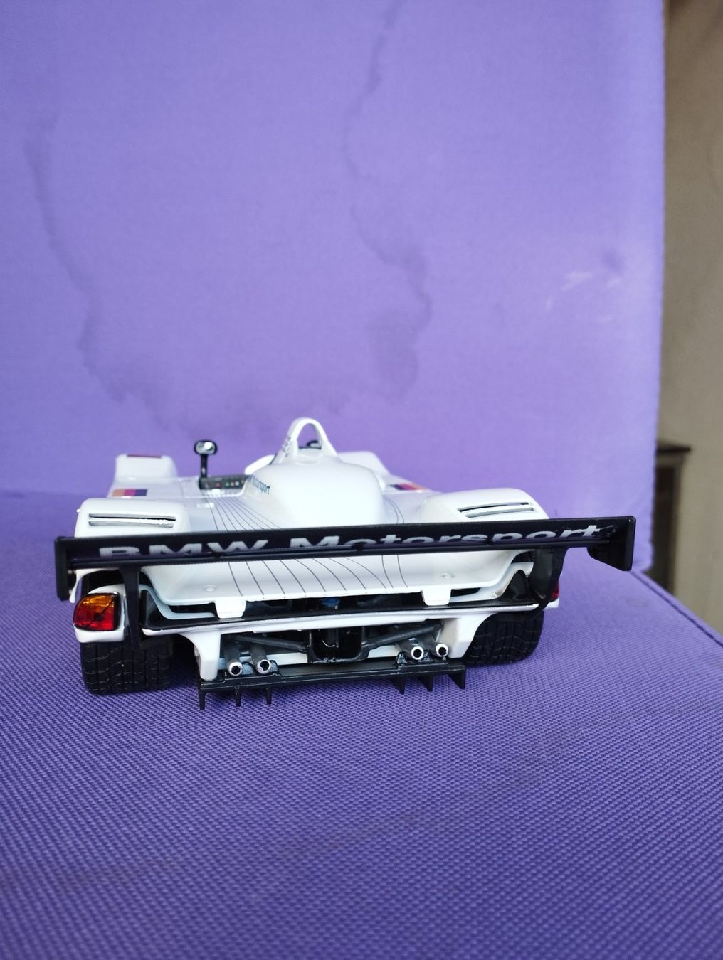 Maisto Modellautos: BMW V12 LMR Martini/Dalmas/Winkelhock – Gebraucht aus Chur von oriori 4