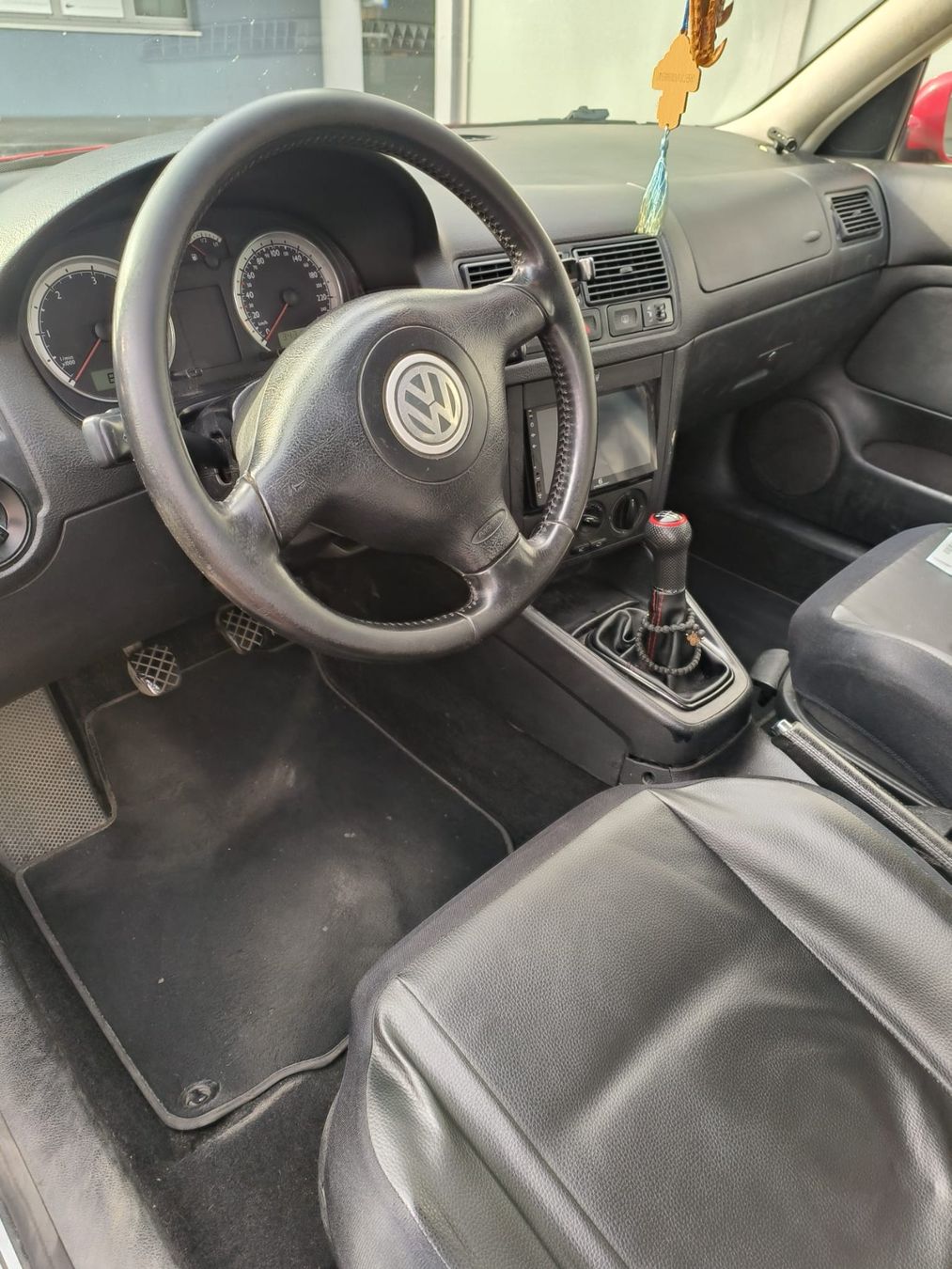 VW Automobili: VW Golf 4 1.9TDI Variant / 74kW/100PS – Usato da Zürich venduto da tra_tn67 8