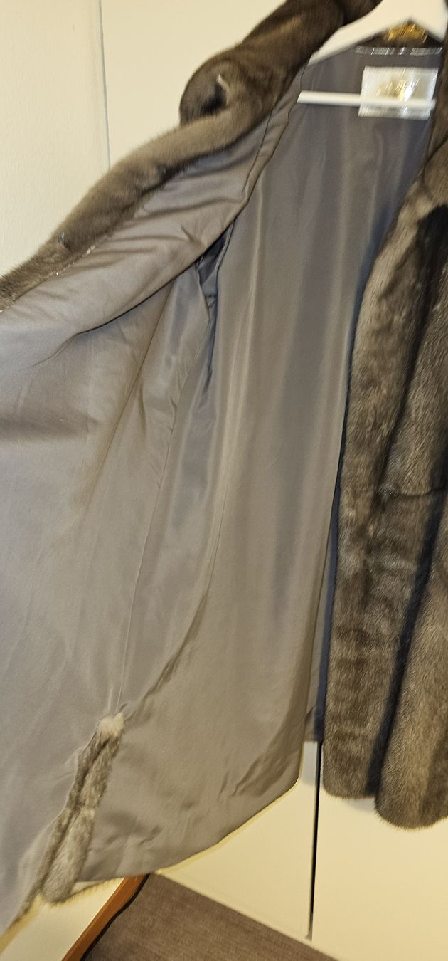 Nerz Mäntel: Nerzmantel – Neu (gemäss Beschreibung) aus Dulliken von Trw_gbp4 4