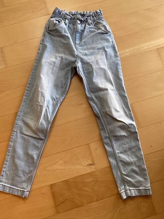 Pantaloni: Jeans fille neuf taille 164cm – Usato da Montreux venduto da HMA3