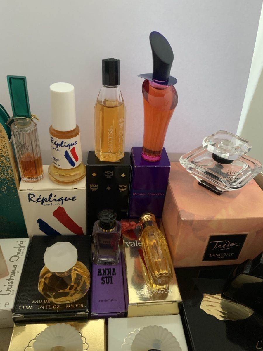 Parfum & Eau de Toilette: 40 Parfum Miniaturen – Gebraucht aus Hochdorf von Blume007 3