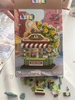Blocks Life Coffee Shop, Lego