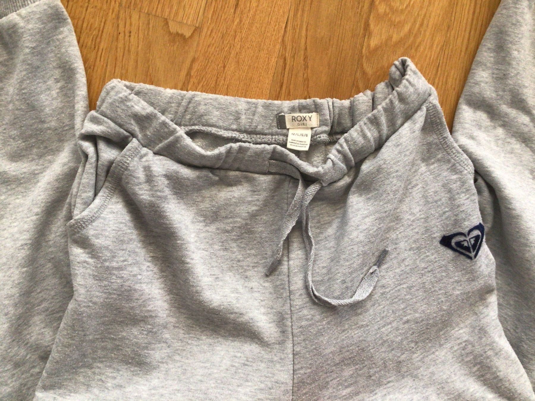 Pullover & Sweatshirts: Sweatshirt Trainerhose Gr. 158 – Gebraucht aus Zürich von froschchen79 6