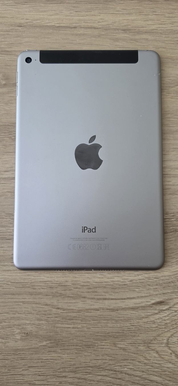 Apple Tablet PC: iPad 4 mini  – Gebraucht aus Zürich von merso01 1