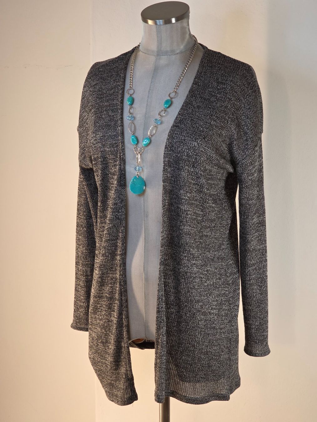H&M Giacche: S 34 36  H&M Divided Strickjacke Cardigan grau meliert – Nuovo (secondo la descrizione) da Dürnten venduto da Bachtelsurfer 1