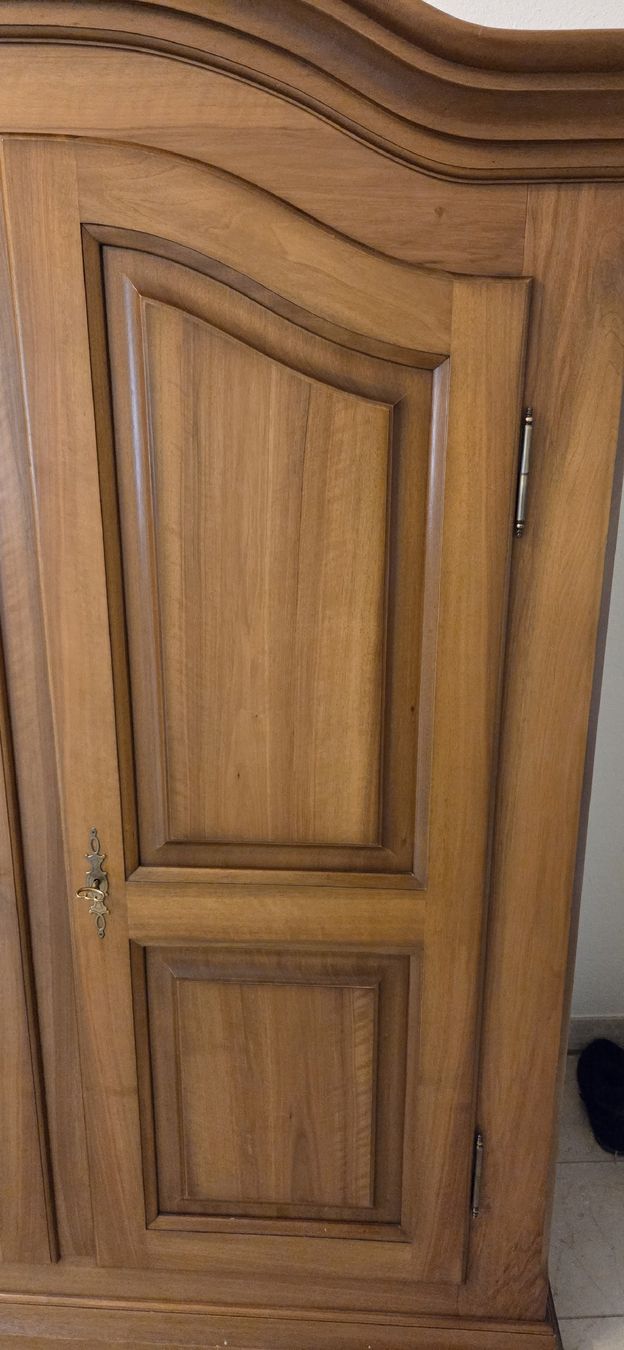 Armadi: Bauernschrank – Usato da Wädenswil venduto da Greatstuff 1