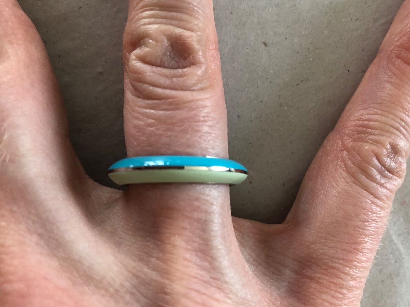 Esprit Anelli: Bague Esprit bicolore tilleul/turquoise – Nuovo e nell'imballaggio originale da Le Crêt-p-Semsales venduto da staglione69 1