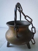 Ancien chaudron en laiton - Alter Messingkessel mit Kette