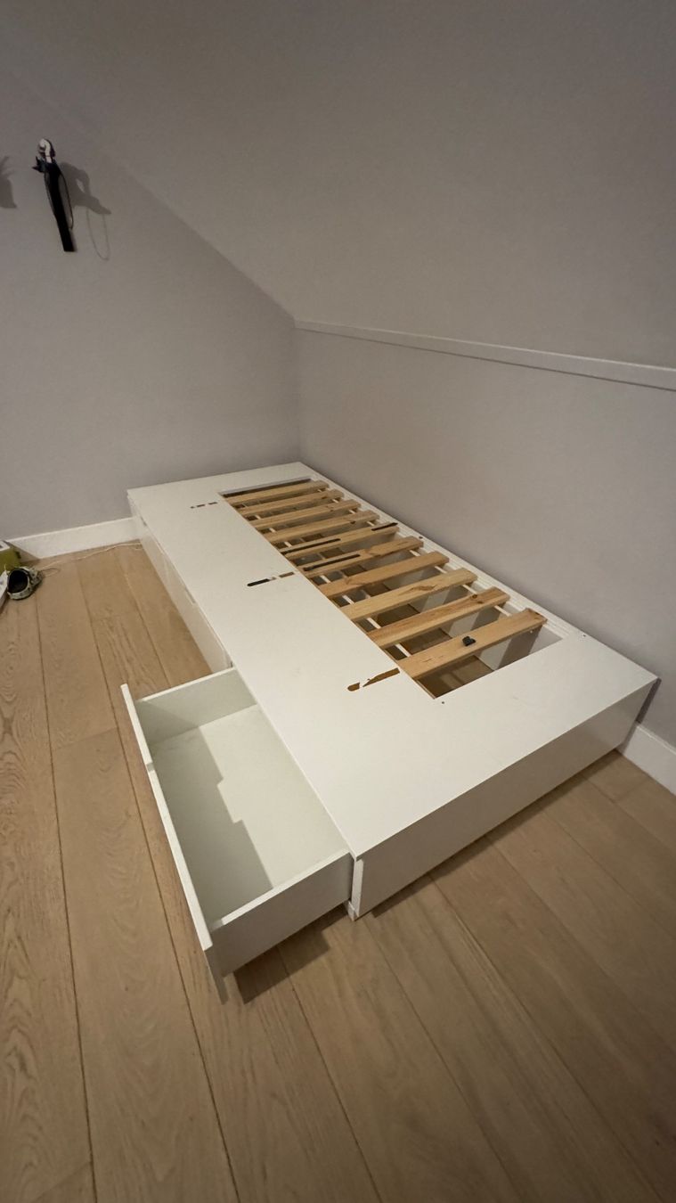 Ikea Letti: IKEA Bett mit Schubladen- MUSS bis 20.10 weg – Usato da Buckten venduto da H_wyss1987 2
