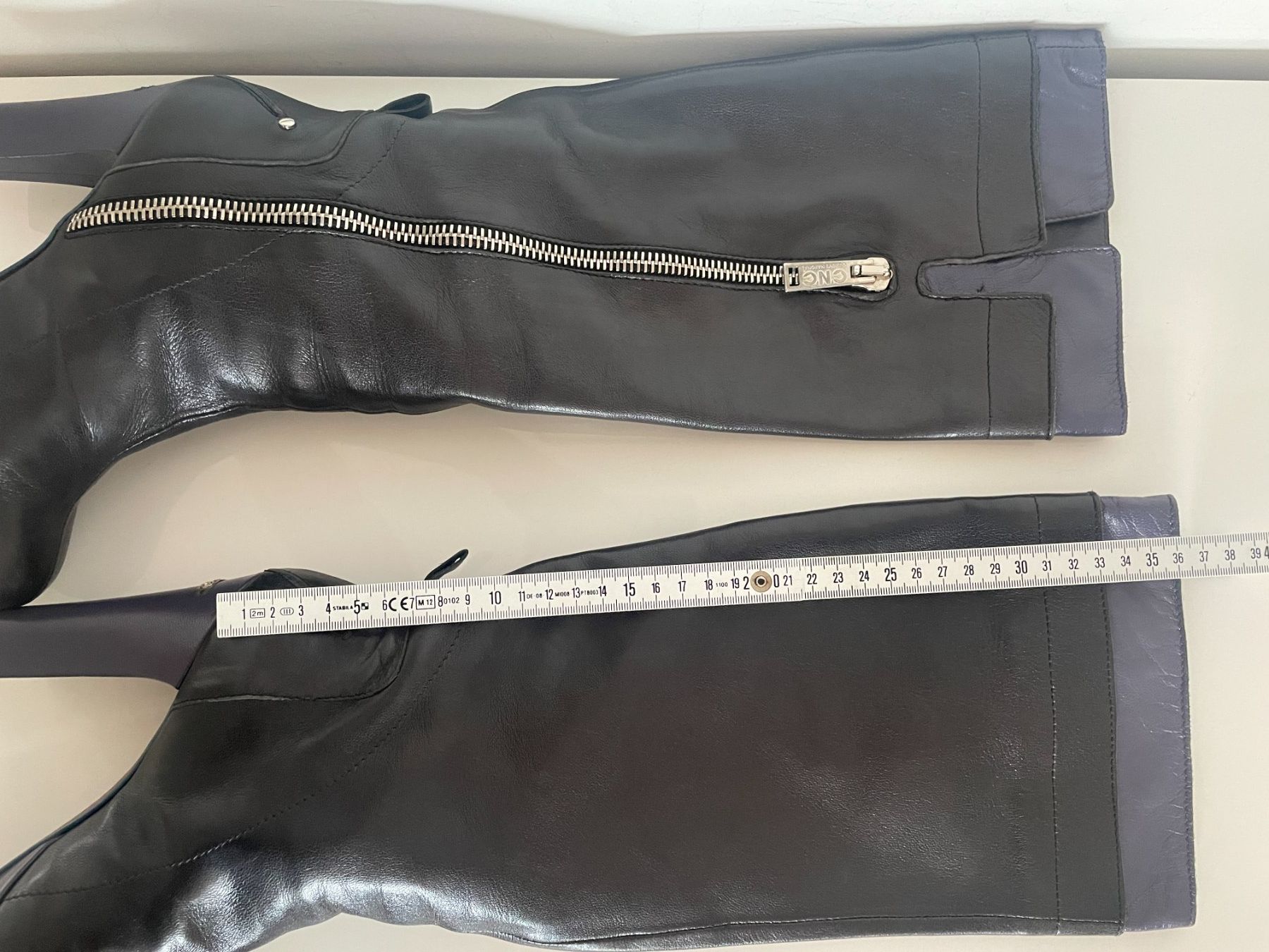 Scarpe da donna: Vintage Costume National Leather Boots – Usato da Zürich venduto da nao_6f5t 8