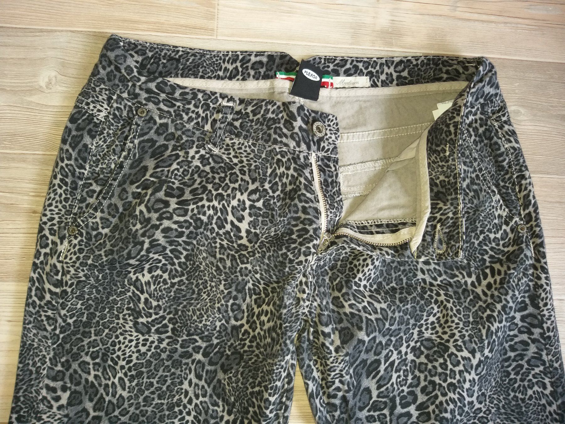 Please Jeans Jeans: Jeans PLEASE P07      Taille / Grosse M – Usato da Cossonay-ville venduto da Super-Price-Quality 2