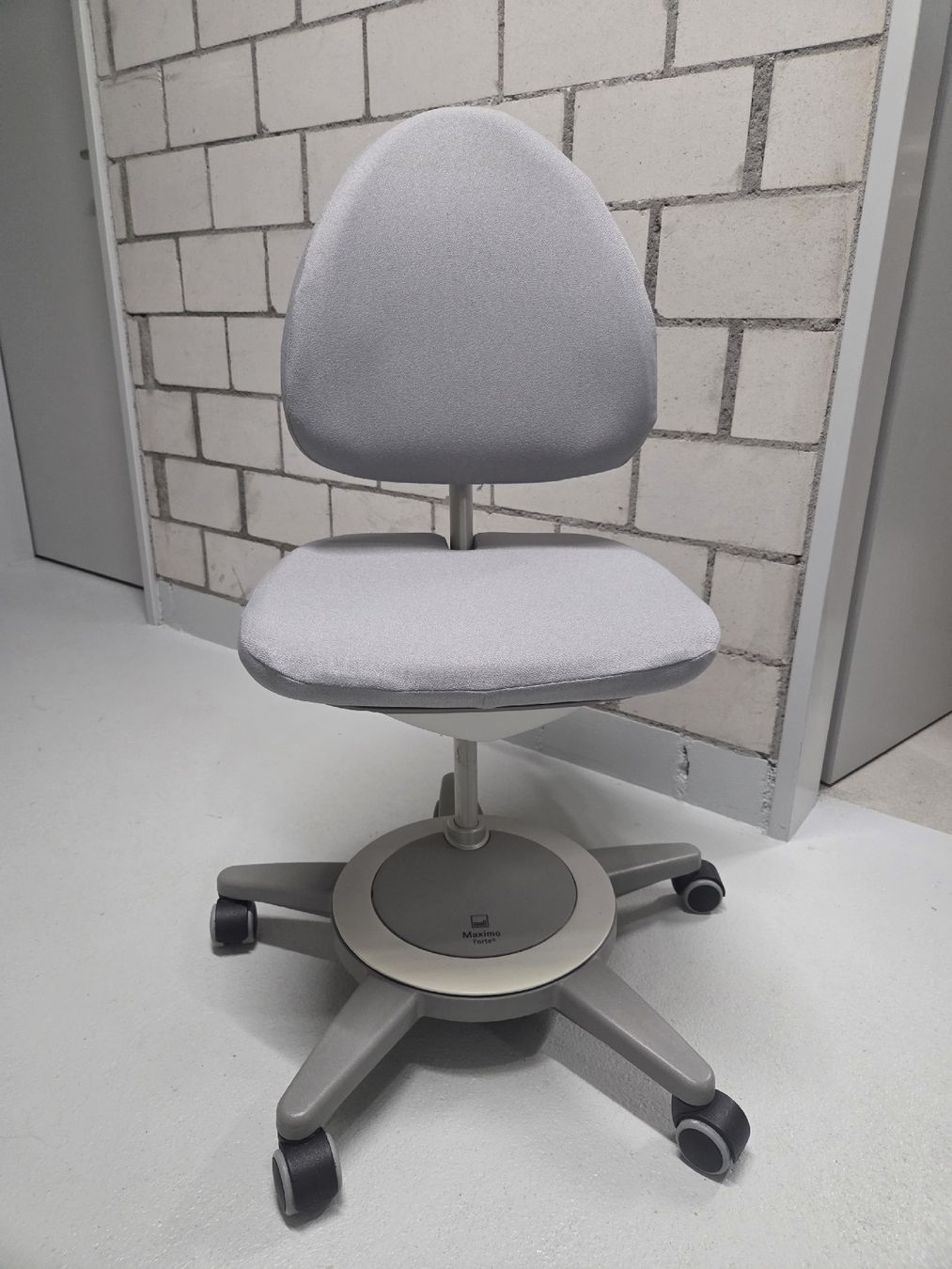 Moll Chaises: Moll Kinder Bürostuhl - Maximo Forte – D'occasion à Mönchaltorf par snowwater