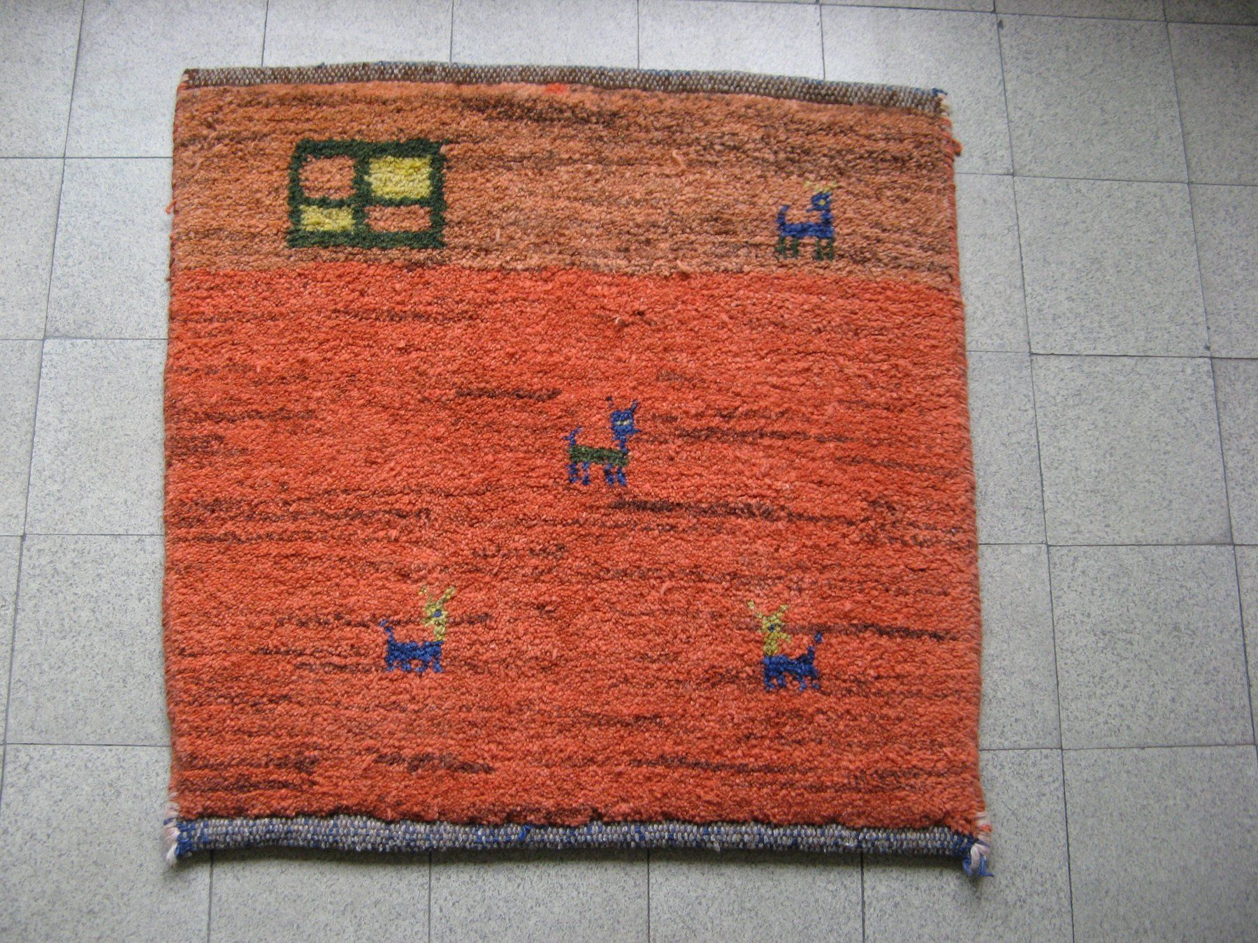 Tappeti: quadratischer Teppich 60 x 59 cm – Usato da Zürich venduto da apil
