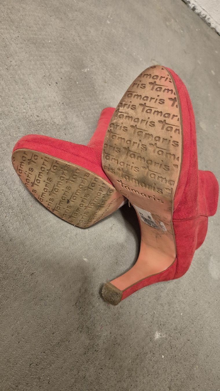 Tamaris Scarpe da donna: Stivaletti rossi 36  – Nuovo (secondo la descrizione) da Riazzino venduto da RagusaM 2