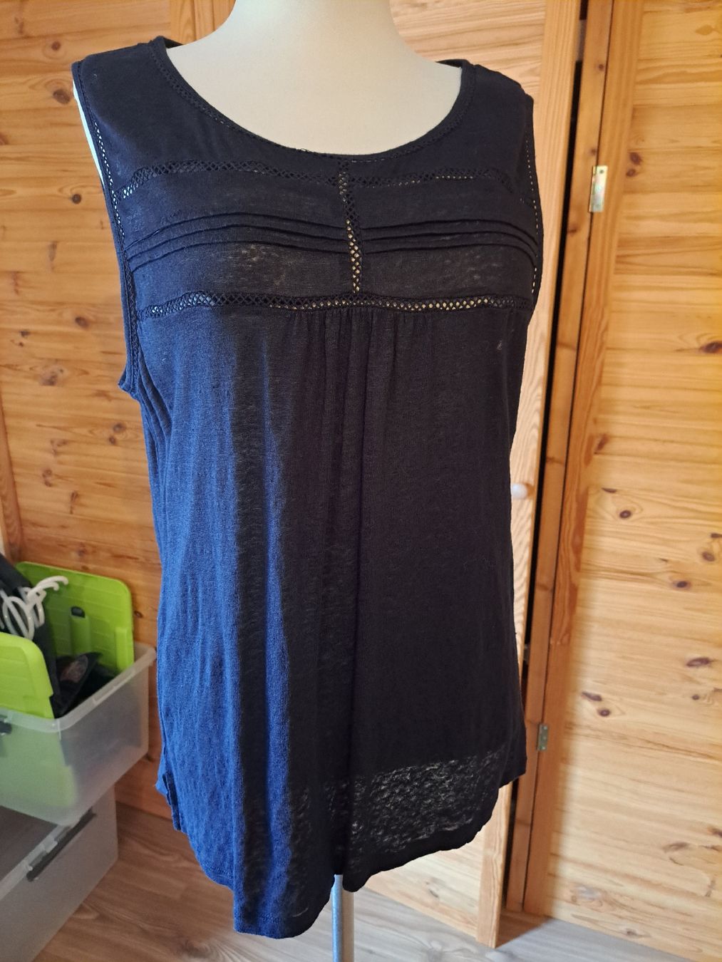 Manor Top: Schickes Manor Top, 100% Leinen, Grösse XL – Usato da Rafz venduto da MuriFinn