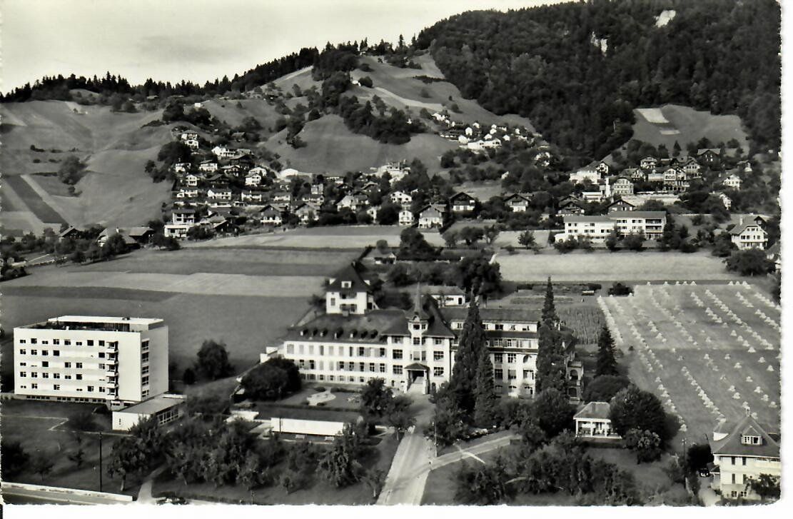 Cartoline postali: Thun Bezirksspital – Usato da Hochdorf venduto da Ziegel-16