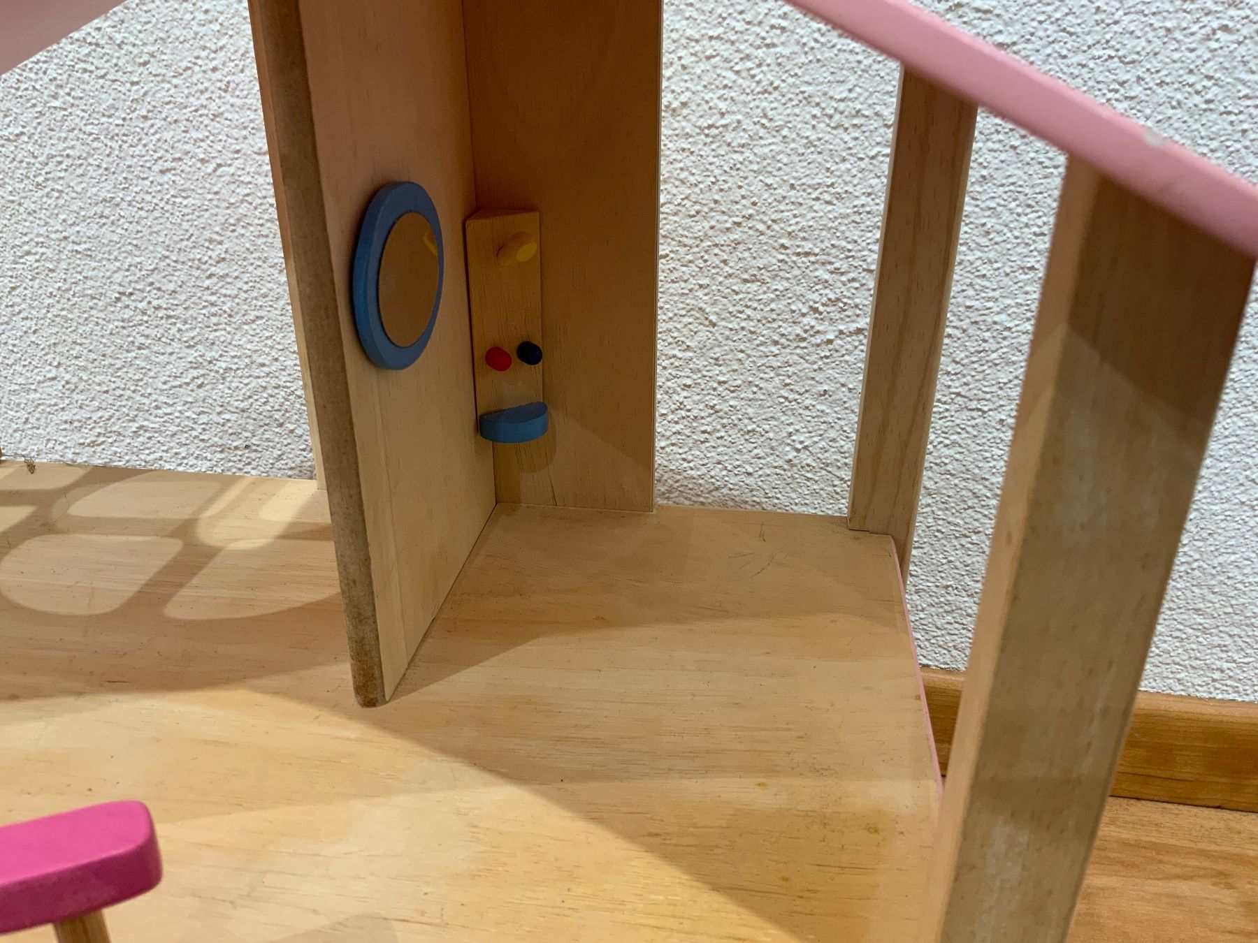 Case e mobili per bambole: Puppenhaus, Mädchen, sehr HERZIG! – Usato da Stäfa venduto da sylla73 1