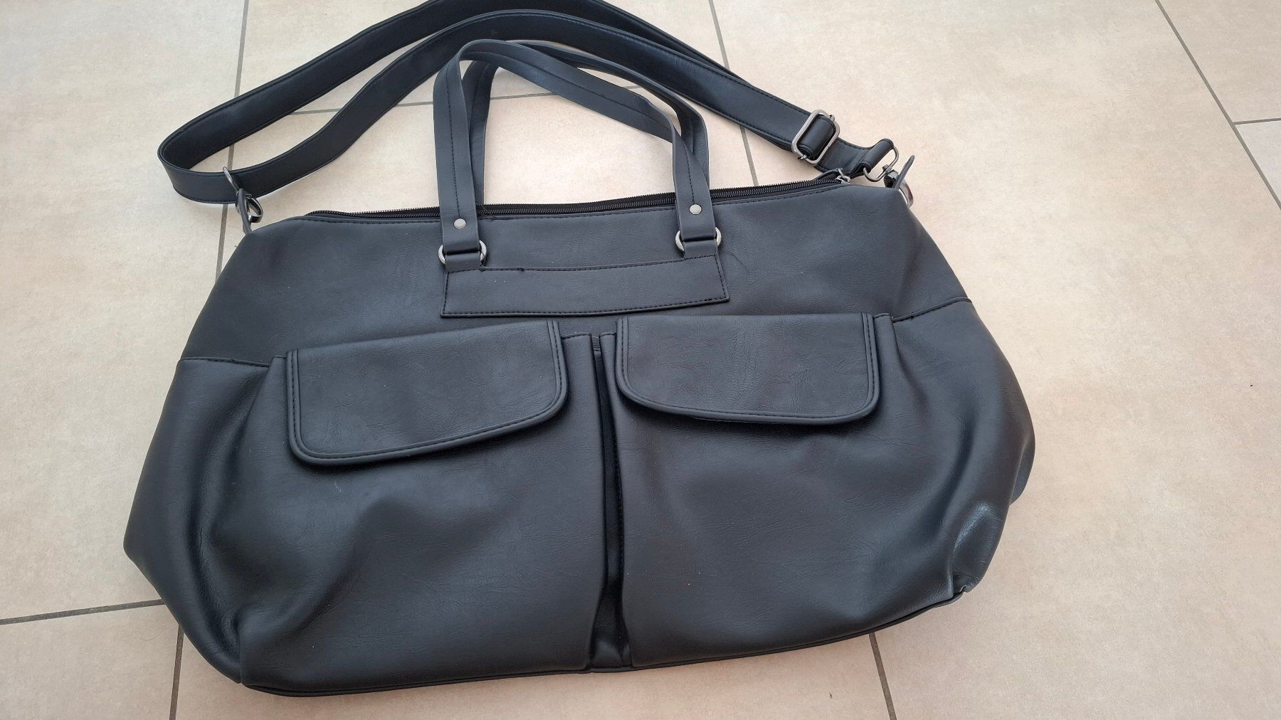 Borse da donna: Bershka Tasche / Umhängetasche – Nuovo (secondo la descrizione) da Rickenbach b. Wil venduto da Beautiful.Things 1