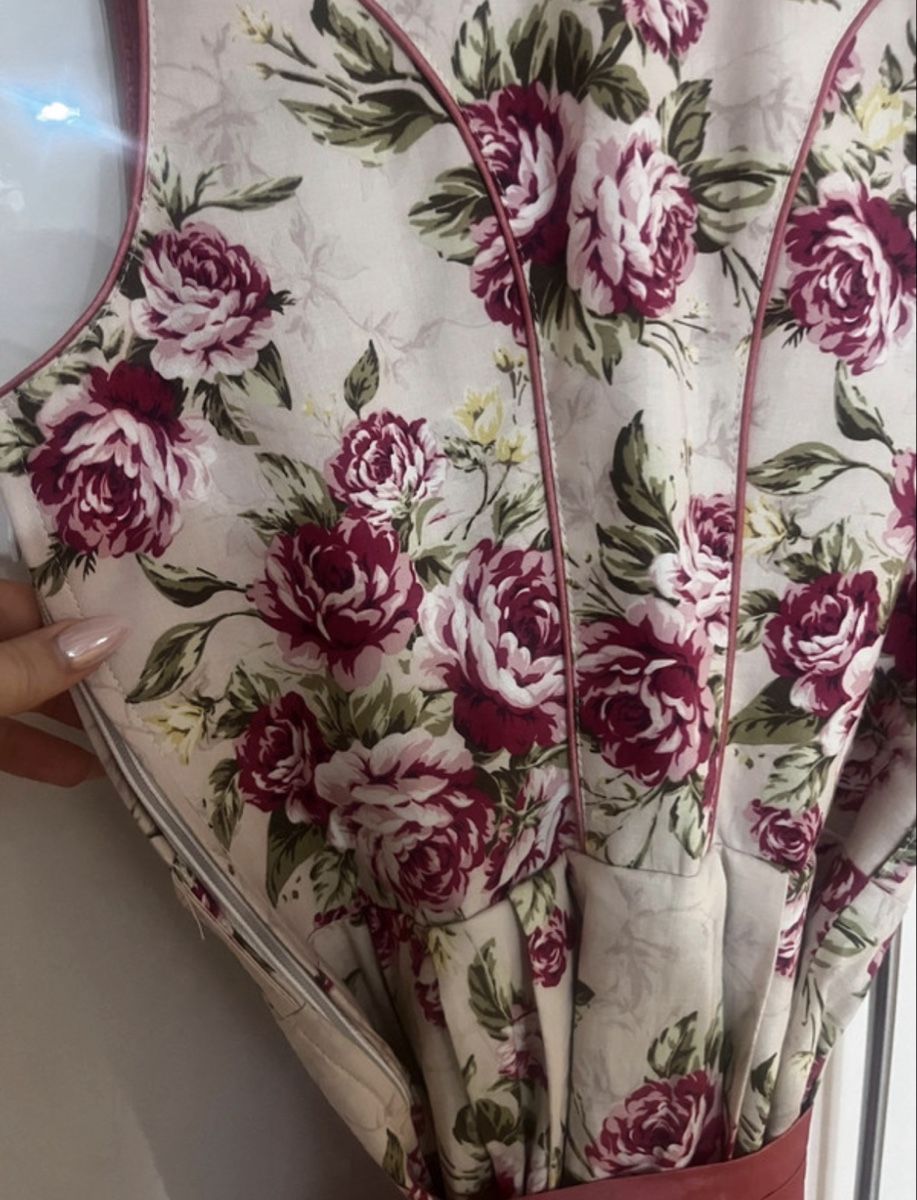 Kostüme: Dirndl Marjo Grösse 32 mit Blumenmuster und Schürze – Neu (gemäss Beschreibung) aus Kloten von mor_m8mp 8