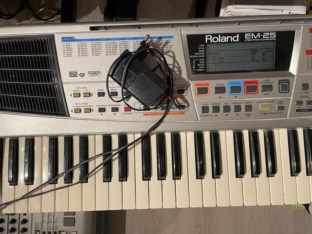 Roland em deals 25 price