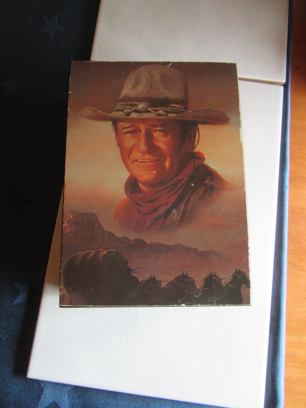 Altro in Decorazioni & Accessori: Holz Dose Schachtel mit Bild von John Wayne – Usato da Wattwil venduto da wampi