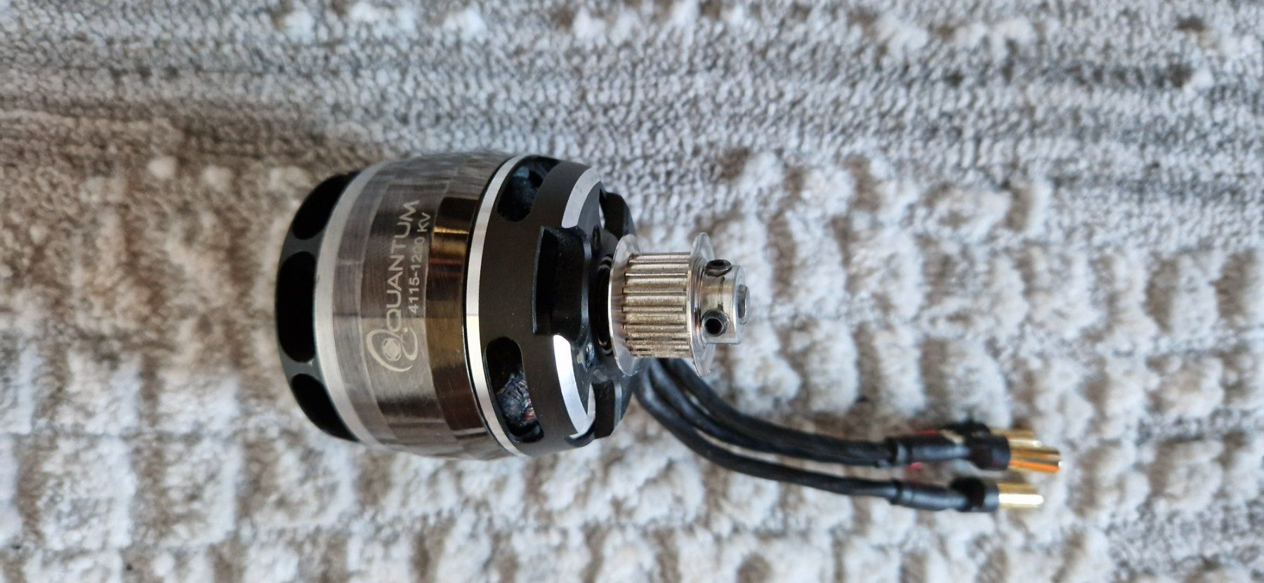 Motori: Quantum 4115 Motor, gebraucht, 1200 KV – Usato da Niederwil SG venduto da kaseopeia