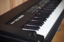 Roland R500 E-Piano