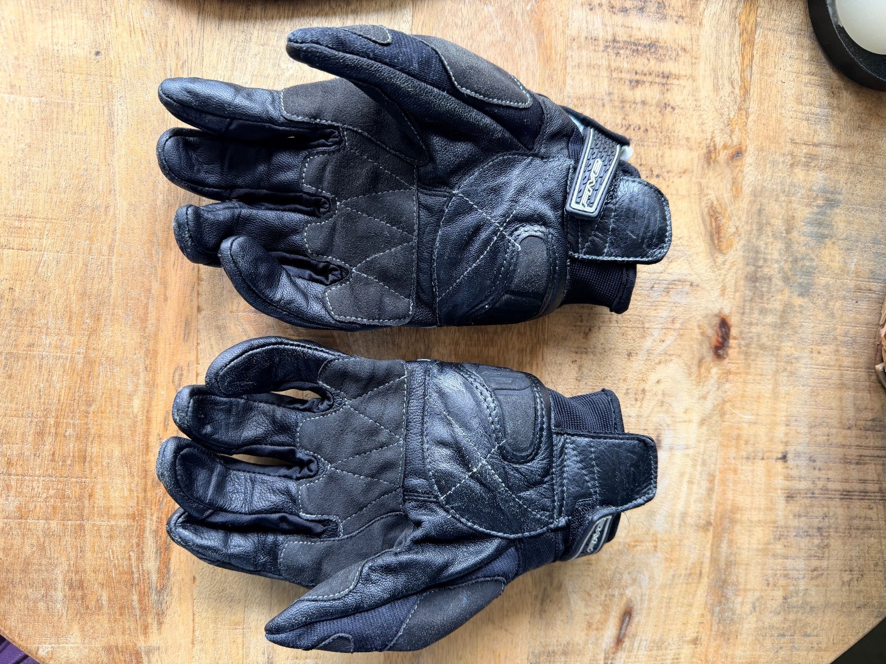 Guanti & manicotti: Five Slide Motorradhandschuhe, Grösse L, Top – Usato da Bern venduto da Ric45ron12 6