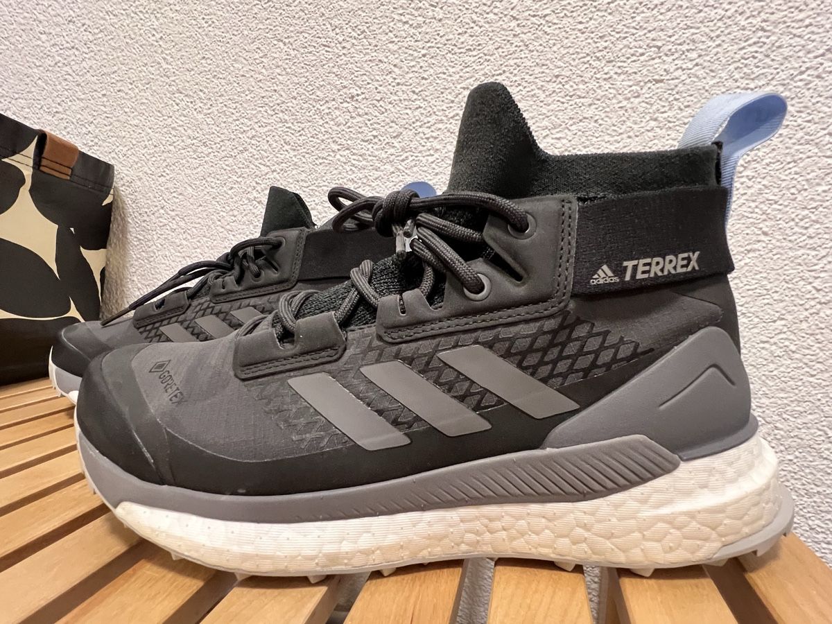Adidas Scarpe da donna: Adidas Terrex Goretex Ultra Boost Size 38 – Nuovo (secondo la descrizione) da Neftenbach venduto da funky16