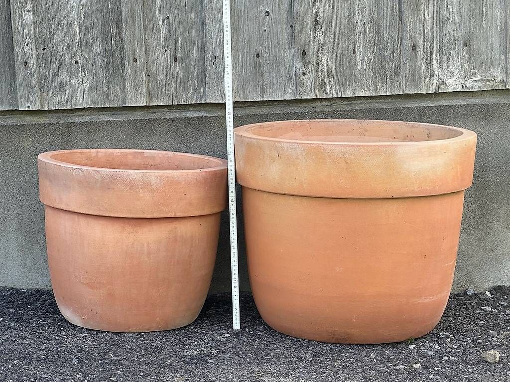 Pots de fleurs: 2 grosse Terracotta Töpfe im Set – D'occasion à Dicken par leonie_11