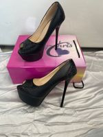 Elegante Extravagante Pumps schwarz Gr 38 Neu