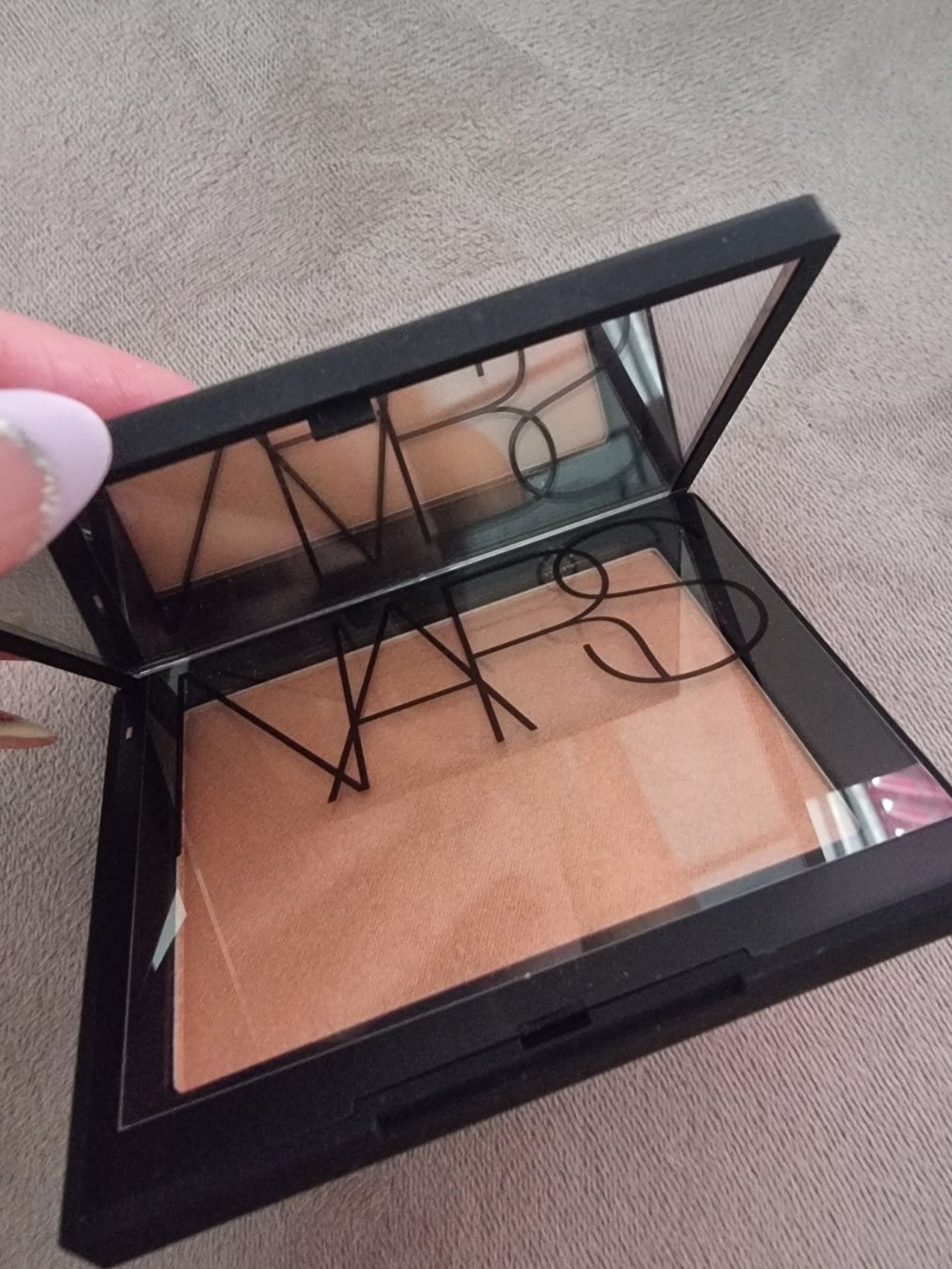 Nars Make-up: NARS IBIZA Highlighting Powder – Nuovo (secondo la descrizione) da Curio venduto da Gossipgirl15 1